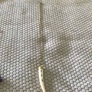 Horn gold/bronze necklace